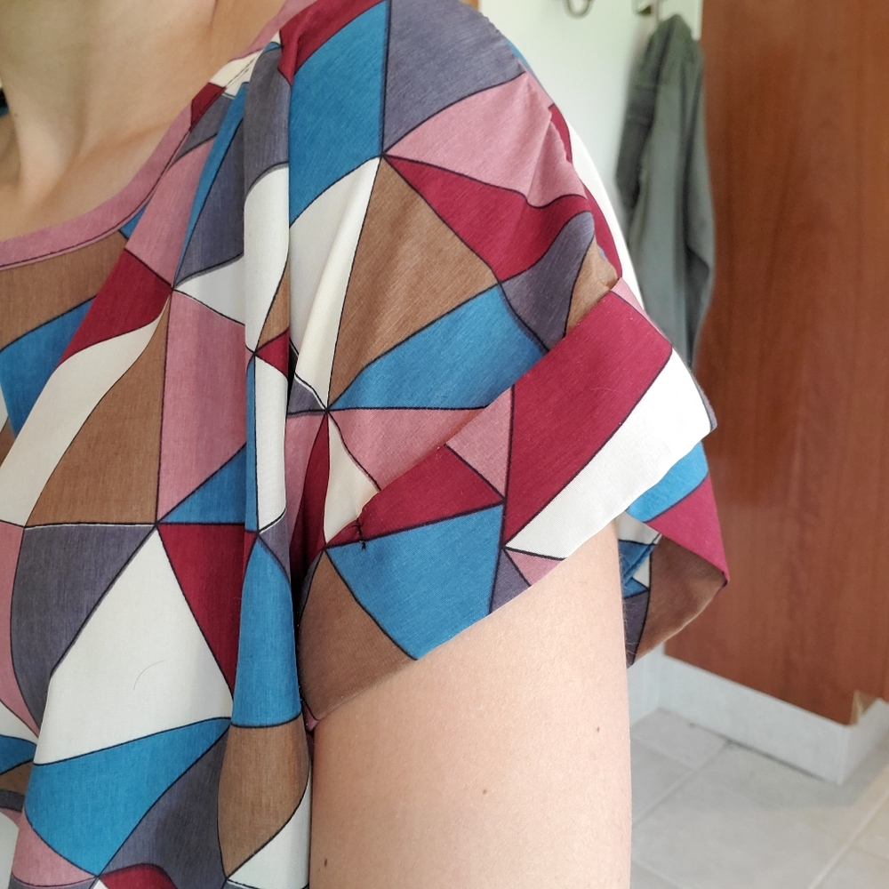 Colorblock tee - Picture 2 of 6